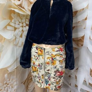 Costa Blanca womens 4 ruched front zip mini skirt